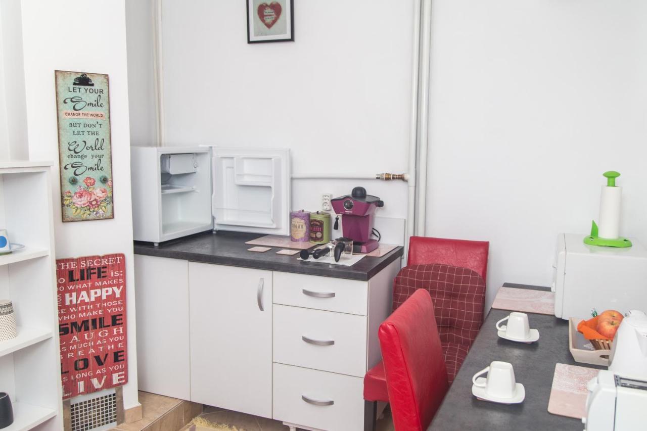 Courtyard Studio Oradea Eksteriør bilde