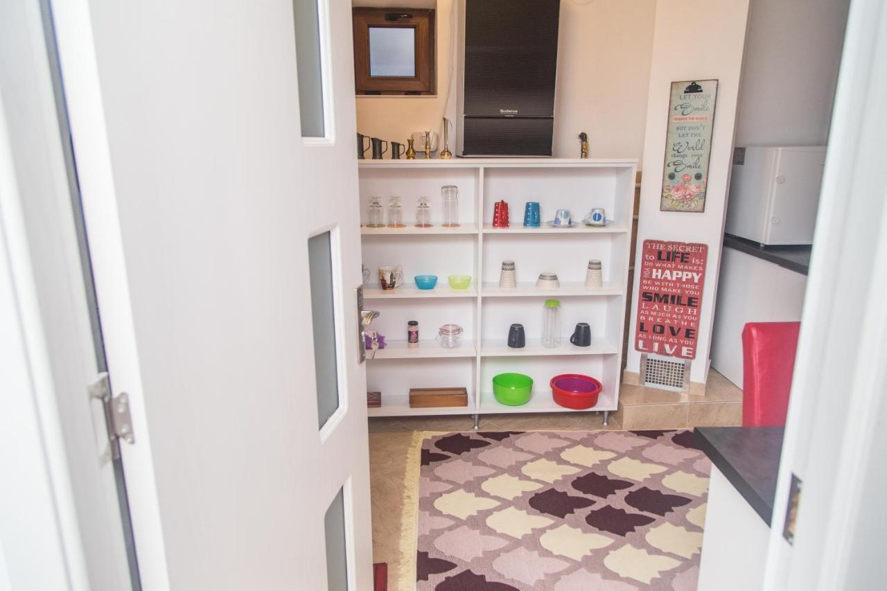 Courtyard Studio Oradea Eksteriør bilde