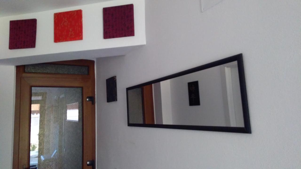 Courtyard Studio Oradea Eksteriør bilde